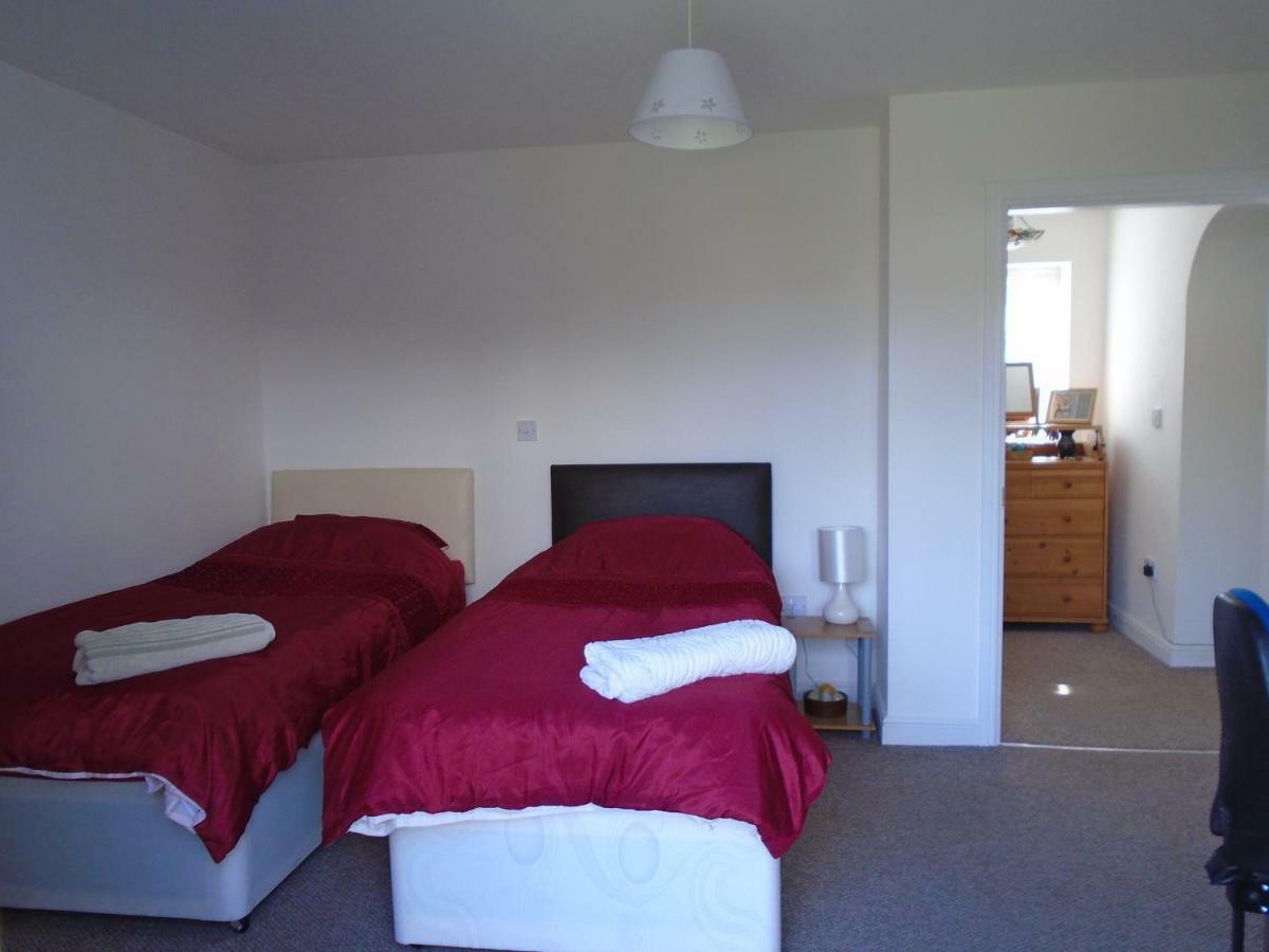 Tea In Liverpool - Private - Quiet - Ground Floor - En-Suite - Walk-In-Shower 외부 사진