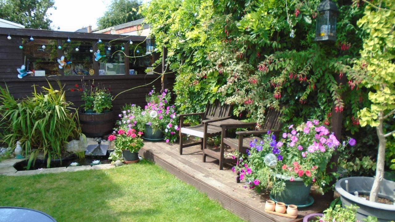 Tea In Liverpool - Private - Quiet - Ground Floor - En-Suite - Walk-In-Shower 외부 사진