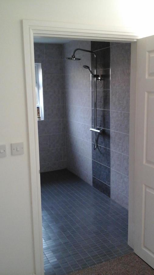 Tea In Liverpool - Private - Quiet - Ground Floor - En-Suite - Walk-In-Shower 외부 사진